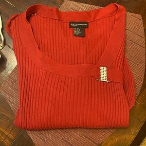3/12 🎉REQ women’s Red Top with Rhinestone neck detail. Size XL stretchy